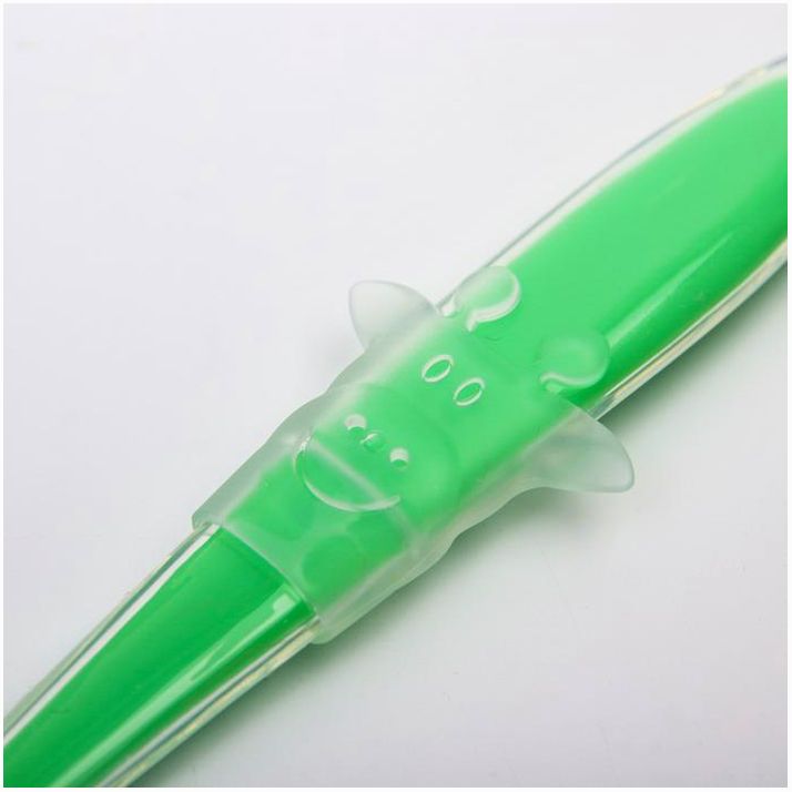 Картинка Ложка силиконовая детская «Жирафик», цвет зеленый (№4768004) от магазина Мир детей Товары для Новорожденных