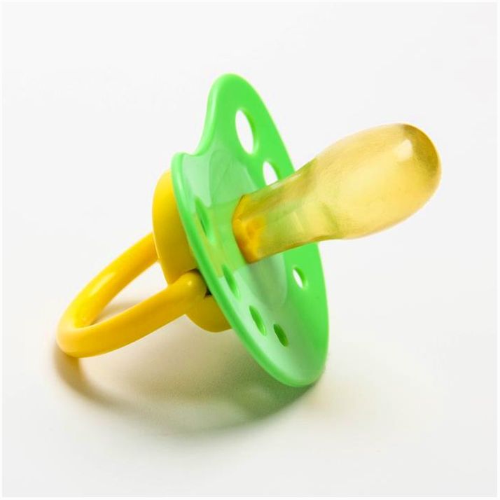 Картинка Соска-пустышка латексная анатомическая «Милые зверята», с колпачком, от 0 мес., цвета МИКС (№2103032) от магазина Мир детей Товары для Новорожденных