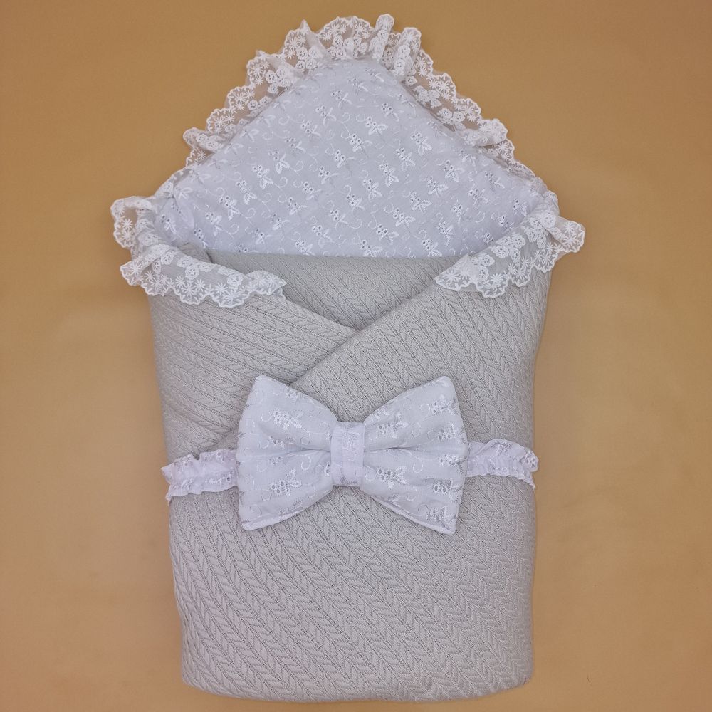 Комплект на выписку 2 пр: одеяло+бант (вязанка+бязь) артикул анонс 1895вз-1-1_м_02