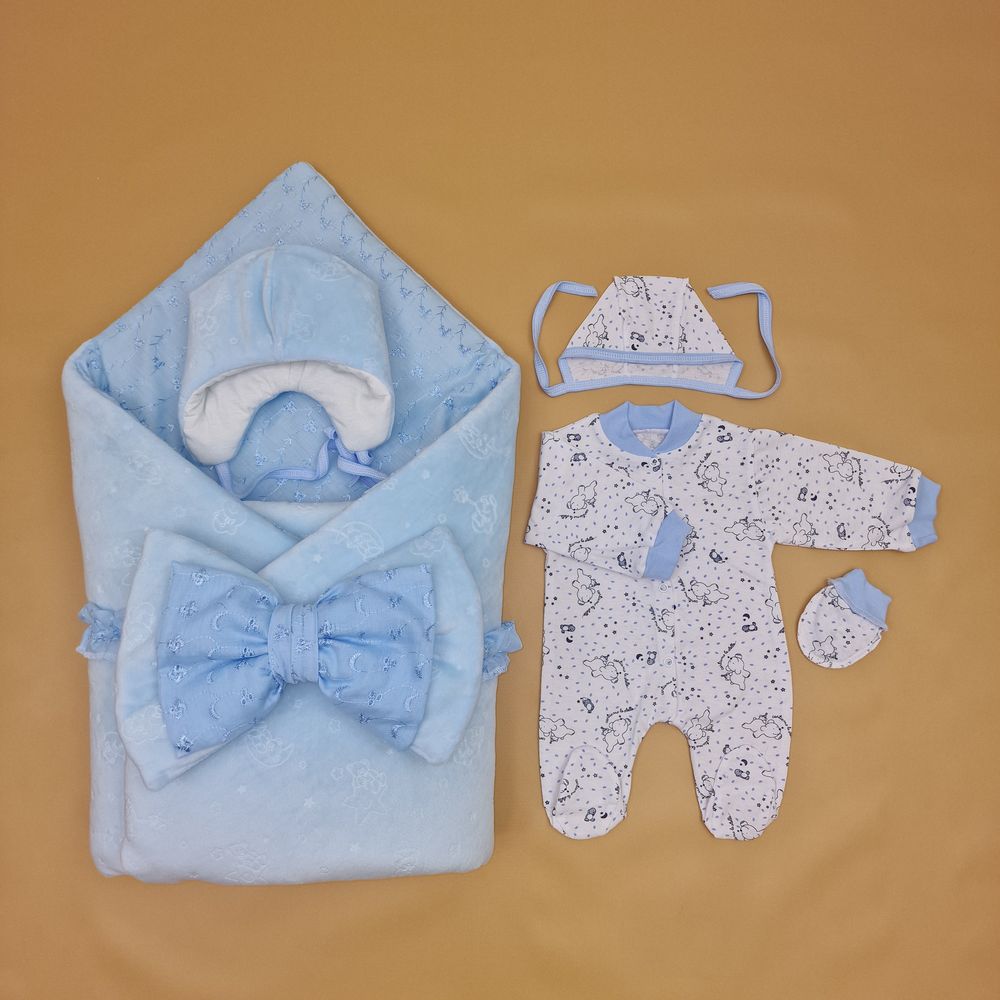 Комплект на выписку 6 пр: одеяло+комбинезон+шапочка+чепчик+рукавички+бант артикул анонс 1886в-1-2_о_06