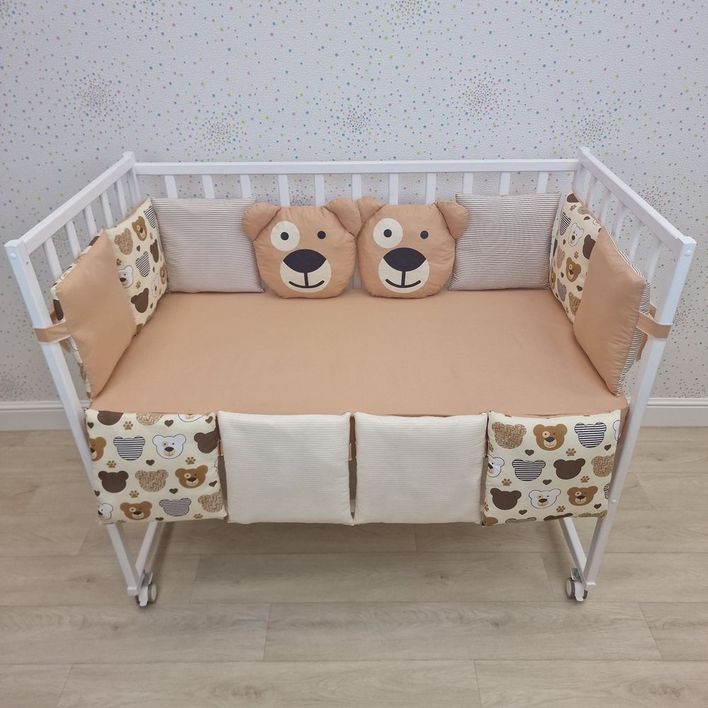 Картинка Бортик - 2 мишки + 10 подушек по всему периметру кроватки (бязь + синтепух ш/синтепон) (№994) цвета в ассортименте от магазина Мир детей Товары для Новорожденных