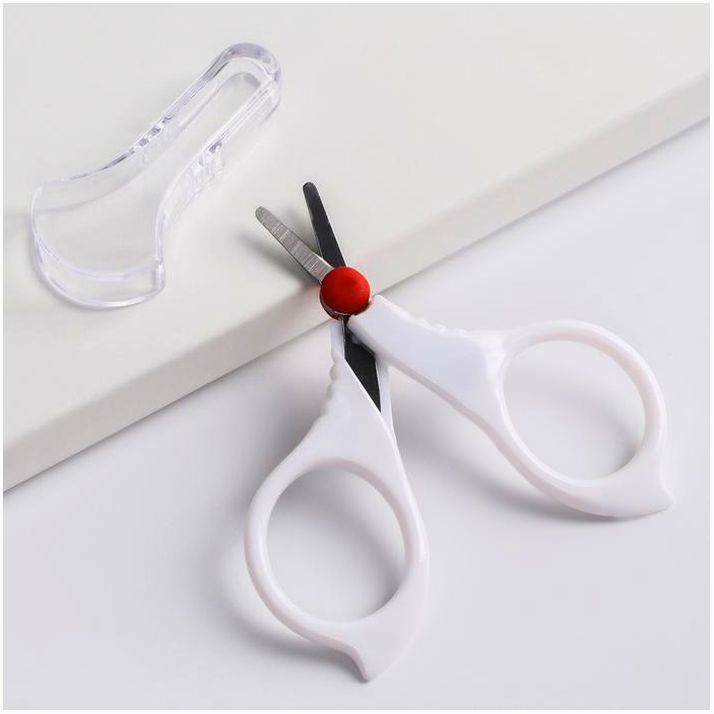 № 5231435 Ножницы детские, маникюрные, с колпачком, цвет белый