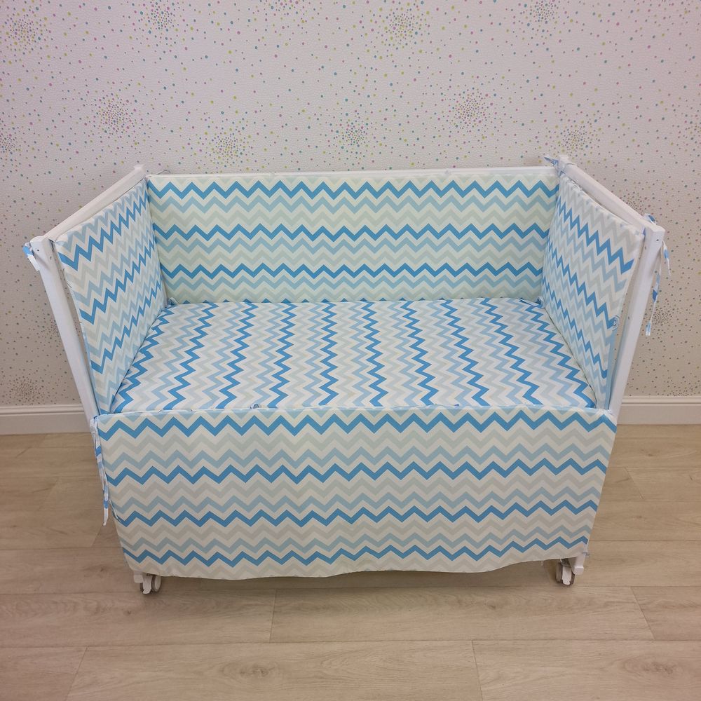 Картинка Бортик из 4 (2дл+2пр) подушек по всему периметру кроватки (бязь + пенополиуретан) (№929) цвета в ассортименте от магазина Мир детей Товары для Новорожденных