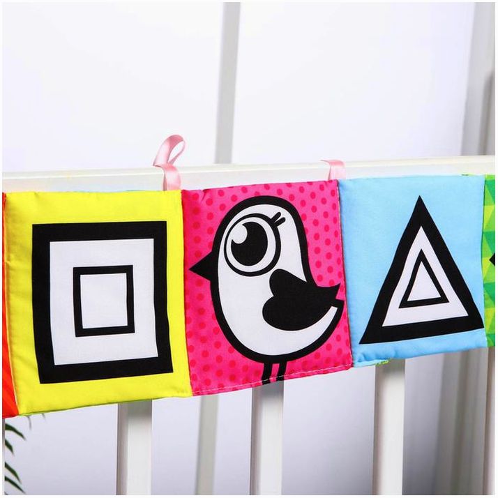 Картинка Мягкая книжка-бортик на кроватку «Малыши», 14 х 14 см, с шуршалкой (№2941993) от магазина Мир детей Товары для Новорожденных