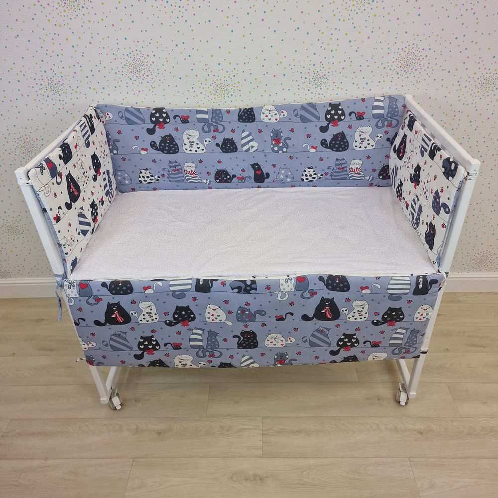 Бортик из 4 (2дл+2пр) подушек по всему периметру кроватки (бязь + синтепон) артикул анонс 982