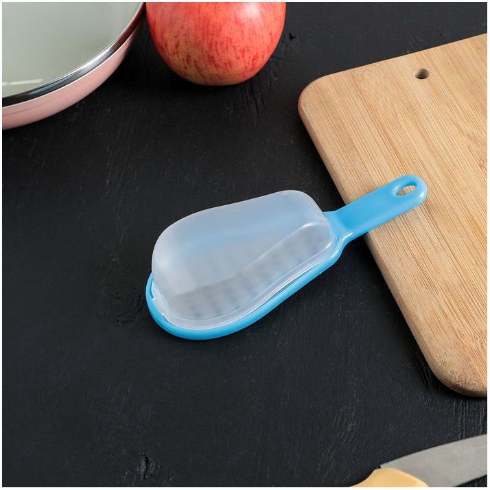 № 852253 Тёрка с контейнером для детского питания Доляна «Груша», 16 см, мелкая, цвет МИКС