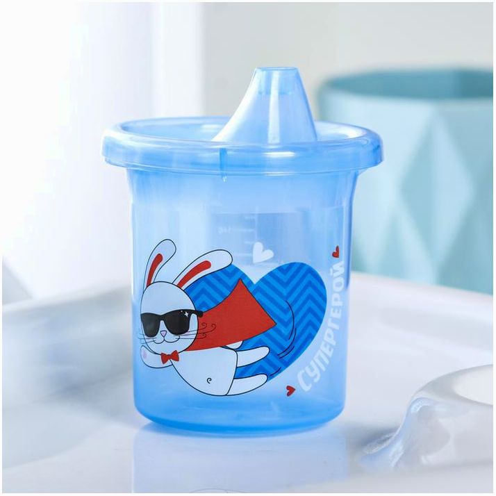 Картинка Поильник детский «Зайка супергерой!», с твёрдым носиком 200 мл, цвет голубой/синий (№3721459) от магазина Мир детей Товары для Новорожденных