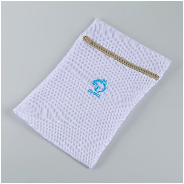 № 4439029 Мешок для стирки белья Доляна, 37,5?26 см, крупная сетка, цвет белый