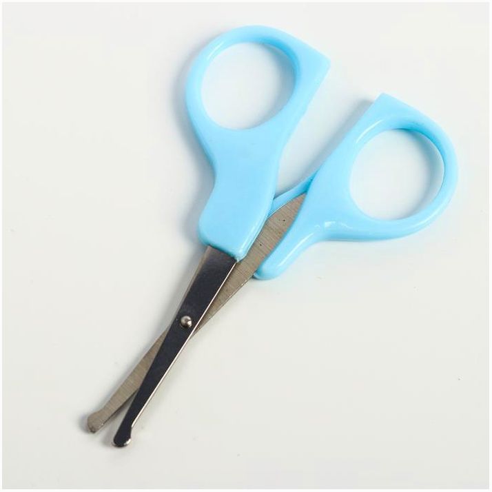 Картинка Набор, 5 пр: щётка, расчёска, безопасные ножницы, пилочка и щипчики для ногтей, цвет голубой (№1917373) от магазина Мир детей Товары для Новорожденных