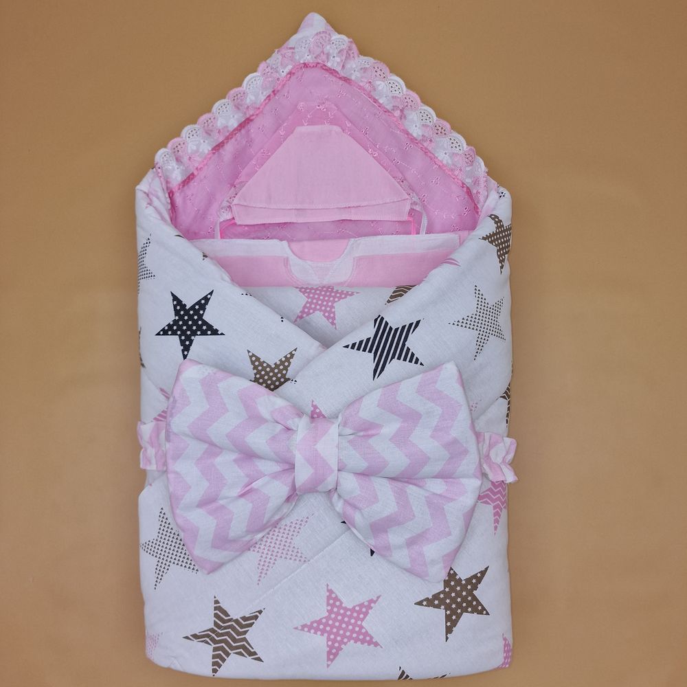 Комплект на выписку 9 пр: одеяло+уголок+2 пеленки+2 распашонки+2 чепчика+бант артикул анонс 1866-2-2_02