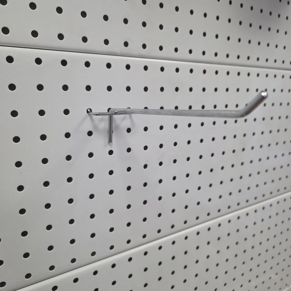 Крючок (кронштейн) на перфорированный стеллаж водолей (длина 20 см) хром артикул анонс вод-од-20