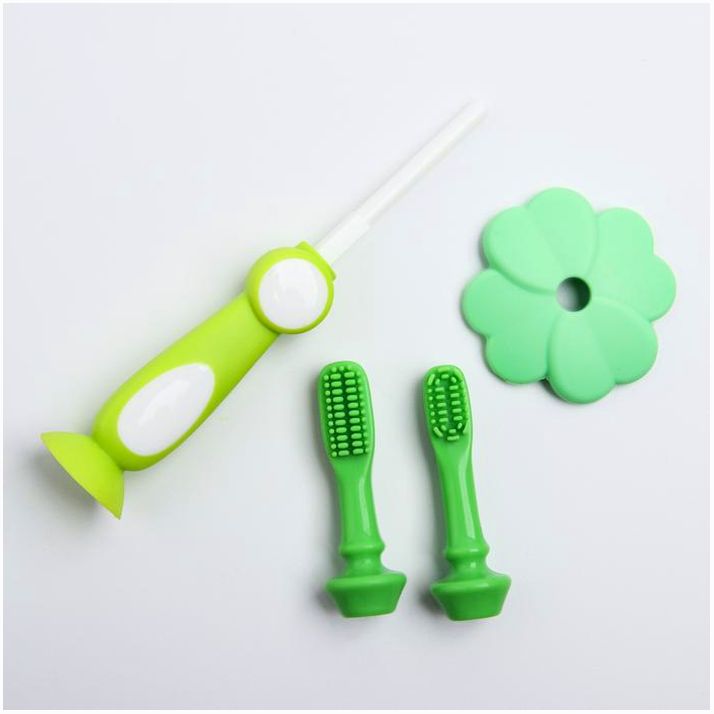 Картинка Детская зубная щетка-массажер,силикон, с ограничителем на присоске, цвет МИКС (№4350273) от магазина Мир детей Товары для Новорожденных