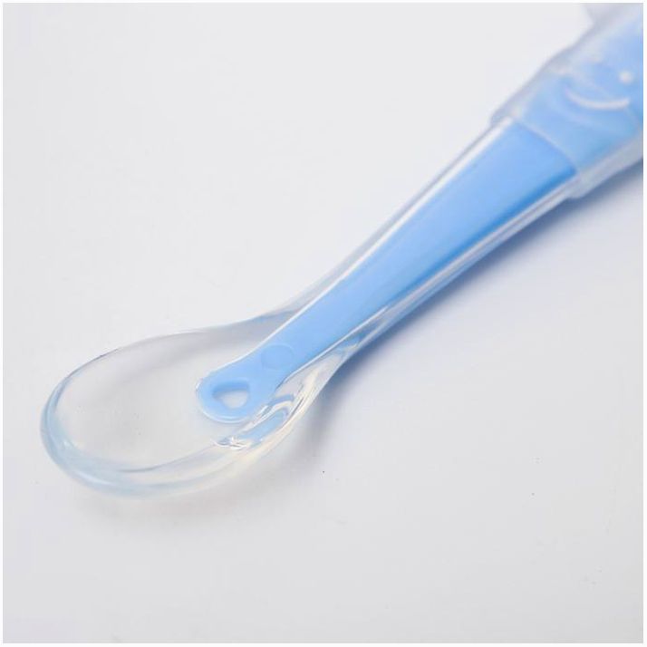 Картинка Ложка силиконовая детская «Жирафик», цвет голубой (№4768003) от магазина Мир детей Товары для Новорожденных