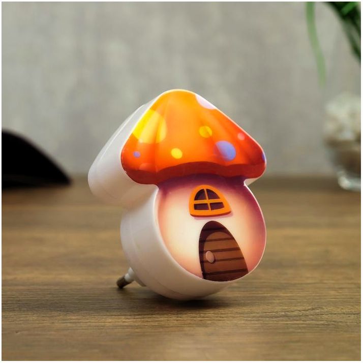 № 2802332 Ночник пластик от сети 