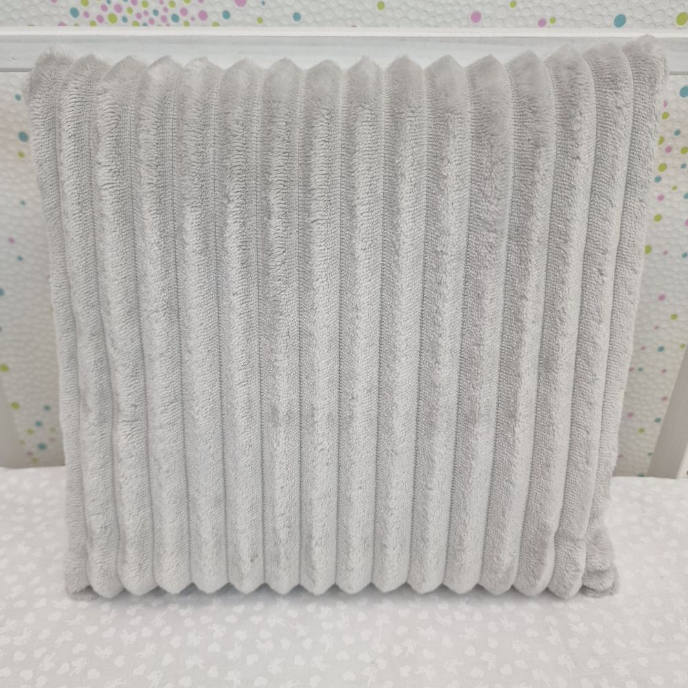 Подушка (плюш/бязь) (синтепон 600 гр/кв.м) артикул анонс 190_32