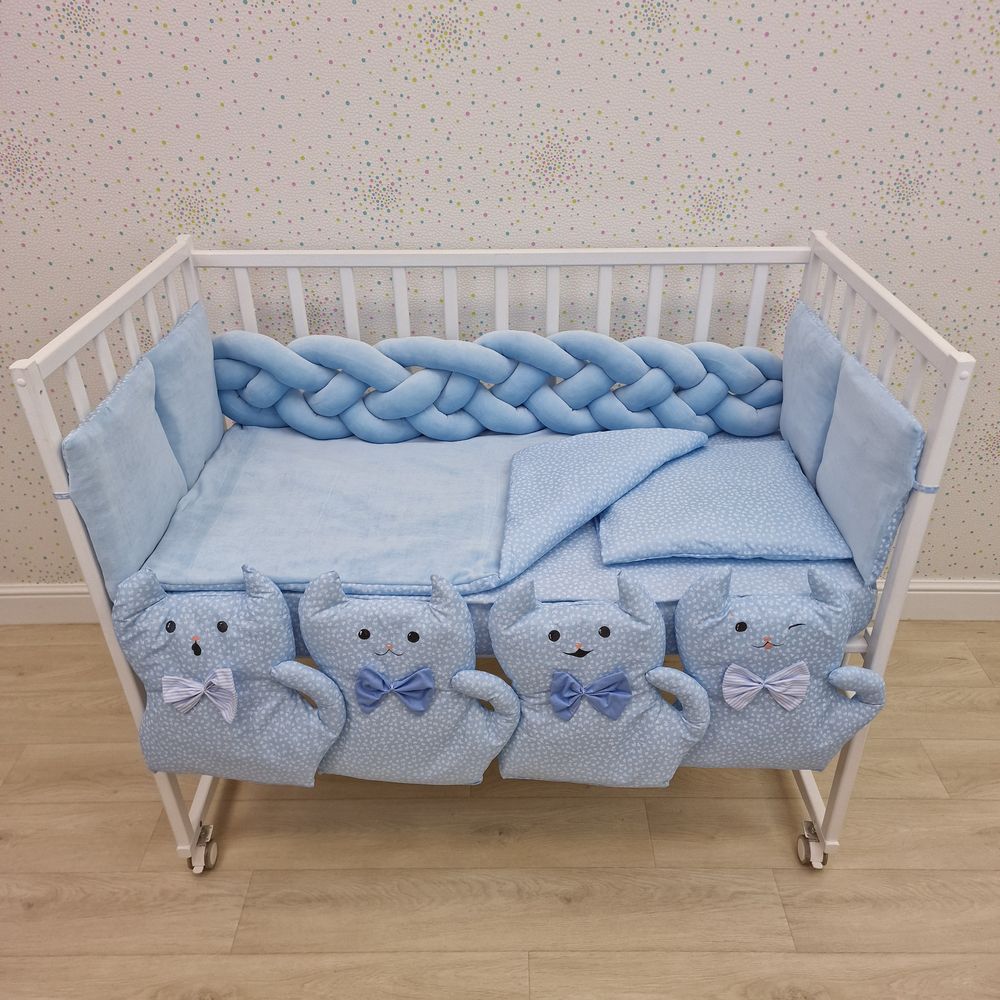 Картинка КПБ 16 пр (борт + пододеяльник + одеяло + наволочка + подушка + простынь (плюш/бязь) (№1180-0-1бб) цвета в ассортименте от магазина Мир детей Товары для Новорожденных