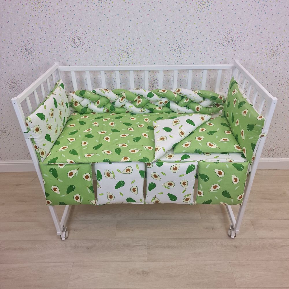 Картинка КПБ 14 пр (борт + пододеяльник + одеяло + наволочка + подушка + простынь (бязь) коса (№1157-0-1бб) цвета в ассортименте от магазина Мир детей Товары для Новорожденных