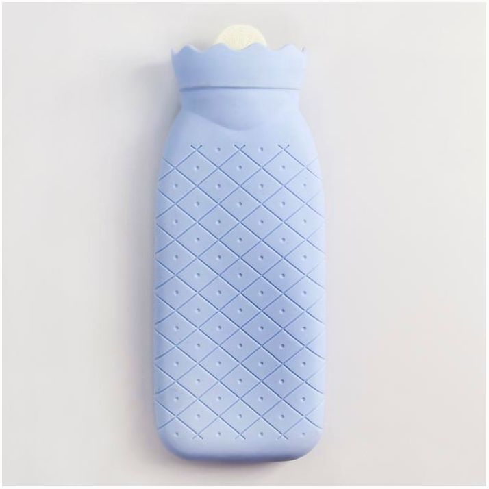 Картинка Грелка силиконовая, в чехле, 550 мл., цвет голубой (№4009087) от магазина Мир детей Товары для Новорожденных