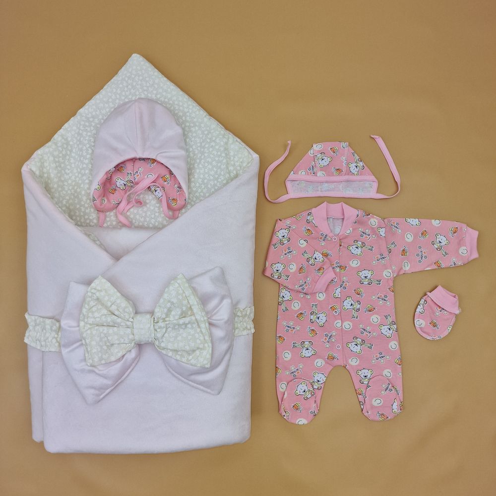 Комплект на выписку 6 пр: одеяло+комбинезон+шапочка+чепчик+рукавички+бант артикул анонс 1886в-1-1_о_04