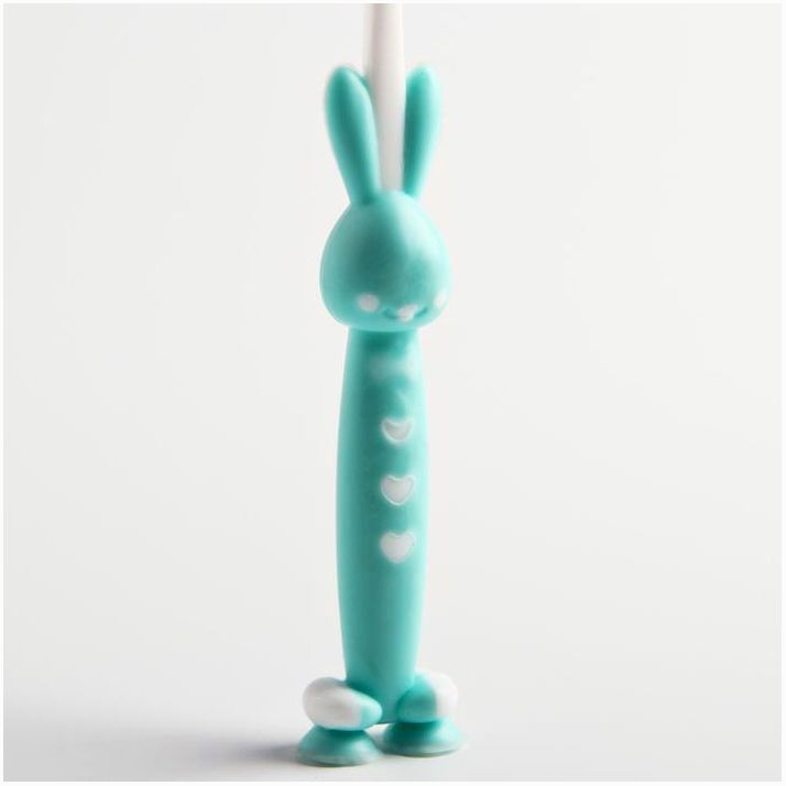 Картинка Детская зубная щетка на присоске «Зайка», с защитным колпачком (нейлон), цвет МИКС (№4478236) от магазина Мир детей Товары для Новорожденных