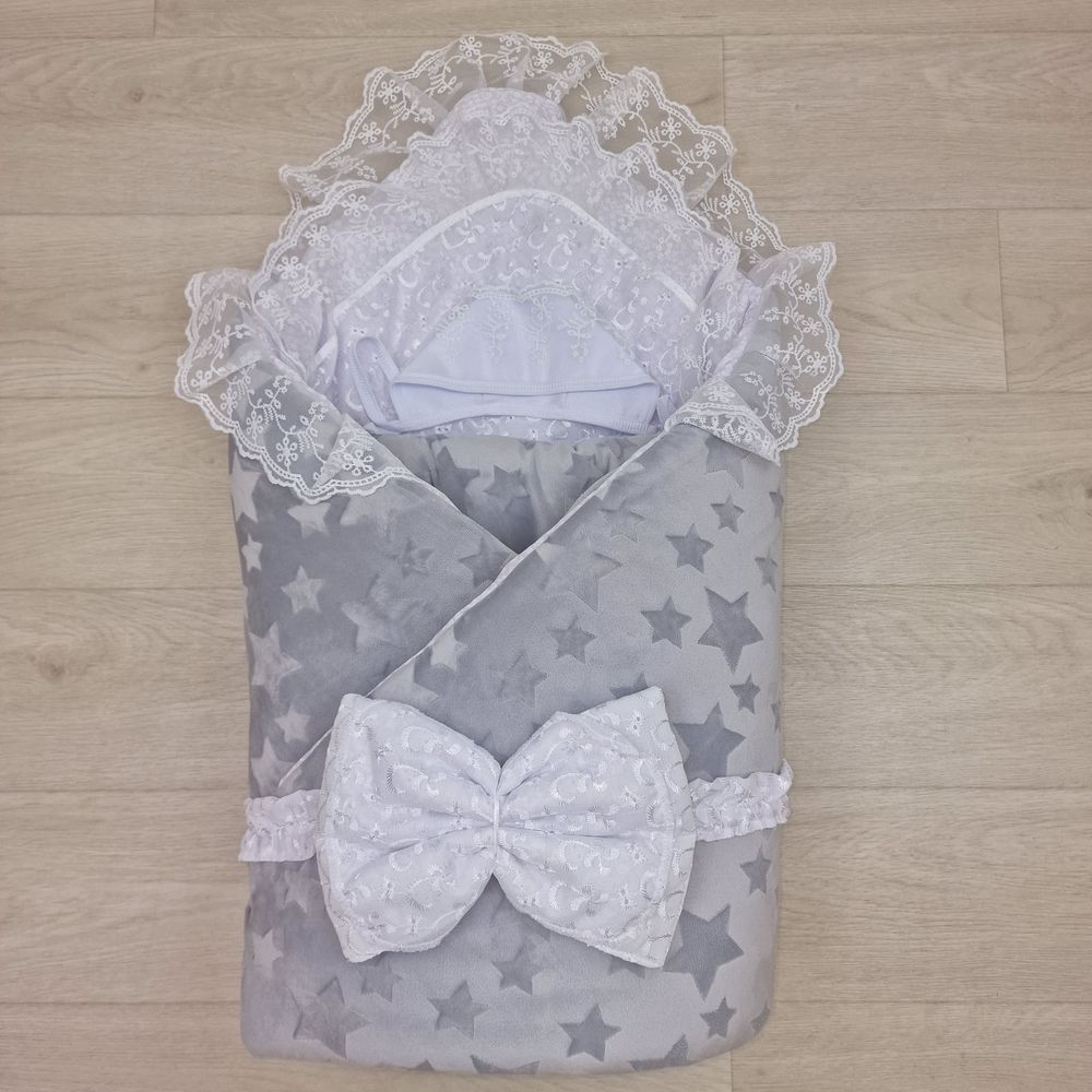 Комплект на выписку 4 пр: одеяло+уголок+чепчик+бант артикул анонс 1867в-0-2_к_14