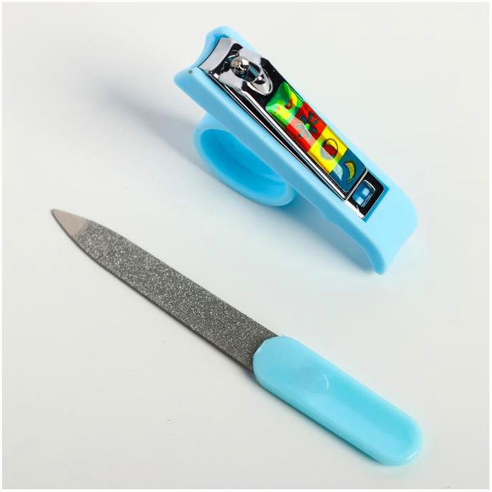 Картинка Набор, 5 пр: щётка, расчёска, безопасные ножницы, пилочка и щипчики для ногтей, цвет голубой (№1917373) от магазина Мир детей Товары для Новорожденных