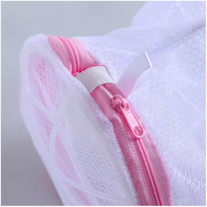 Картинка Мешок для стирки белья с диском Доляна, 15?15?13 см, двухслойный, крупная сетка, диск МИКС (№558241) от магазина Мир детей Товары для Новорожденных