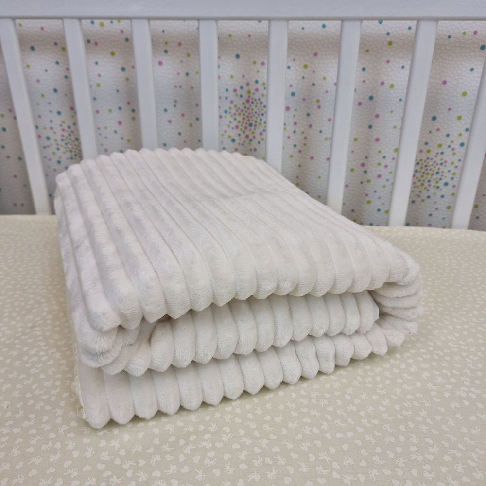 Одеяло (плюш/бязь) (синтепон 150 гр/кв.м) артикул анонс 180о-00-1_09