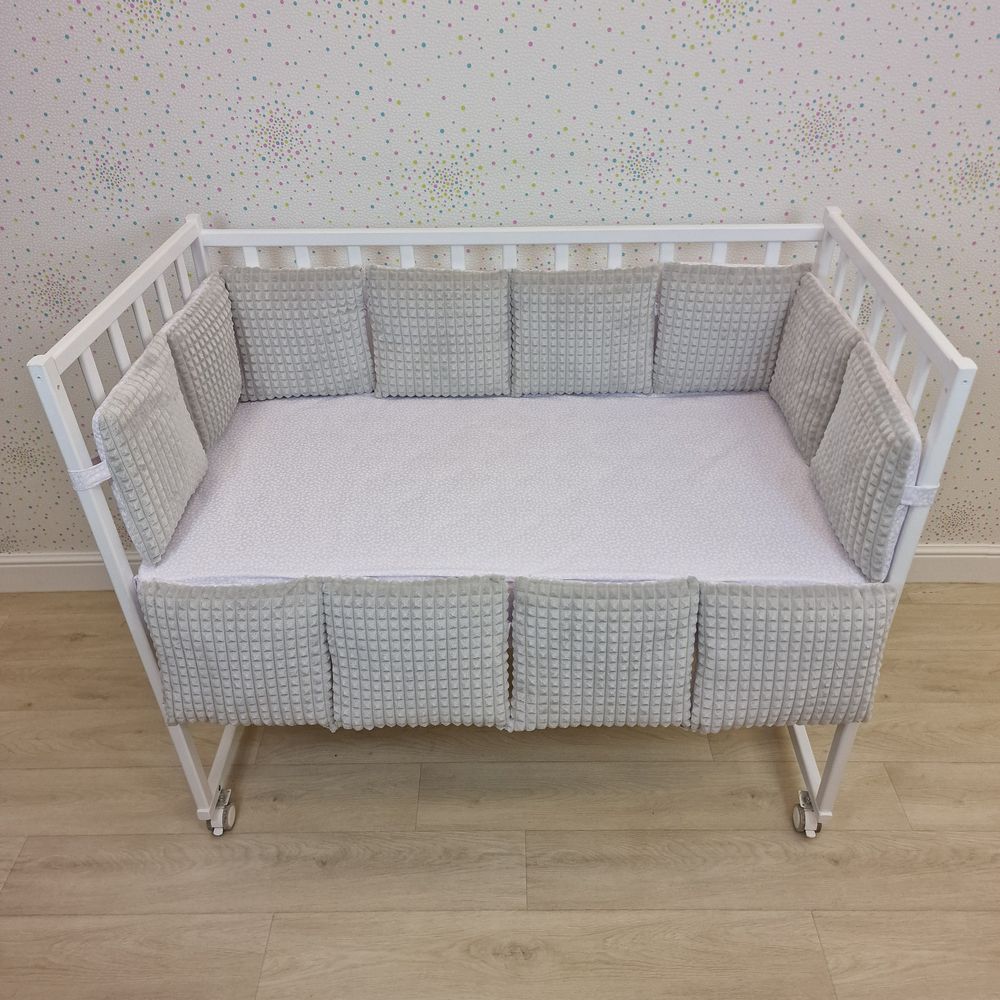 Бортик из 12 подушек по всему периметру кроватки (бязь/плюш + синтепон) артикул анонс 980_11