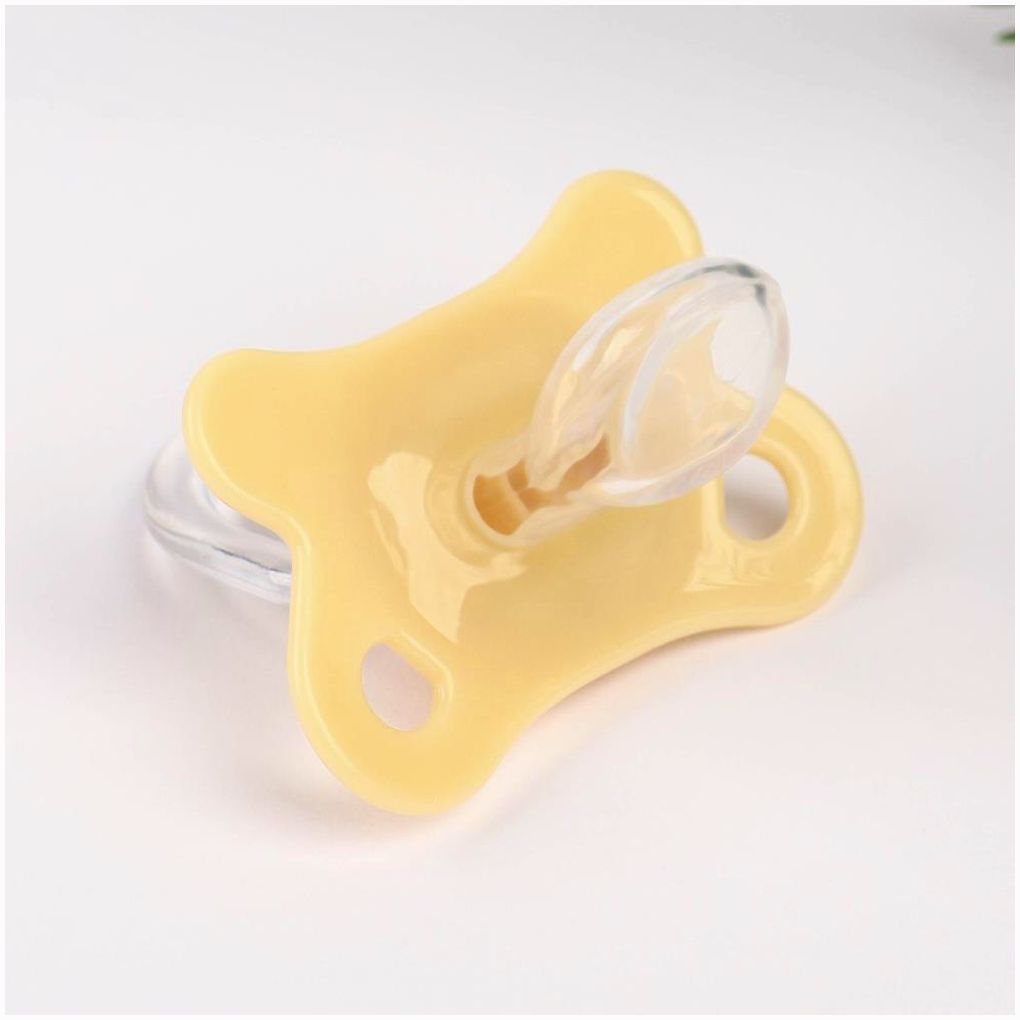 Картинка Набор: соска-пустышка и держатель «Наше счастье», в контейнере +6мес. (№10351994) от магазина Мир детей Товары для Новорожденных