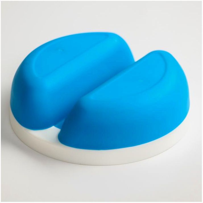 Картинка Тарелка детская 2 в 1, двухсекционная миска + крышка, цвет голубой, 2х100 мл, 13х13х7 (№2825381) от магазина Мир детей Товары для Новорожденных