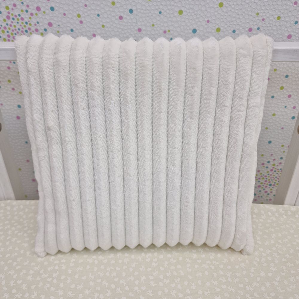 Подушка (плюш/бязь) (синтепон 600 гр/кв.м) артикул анонс 190_38