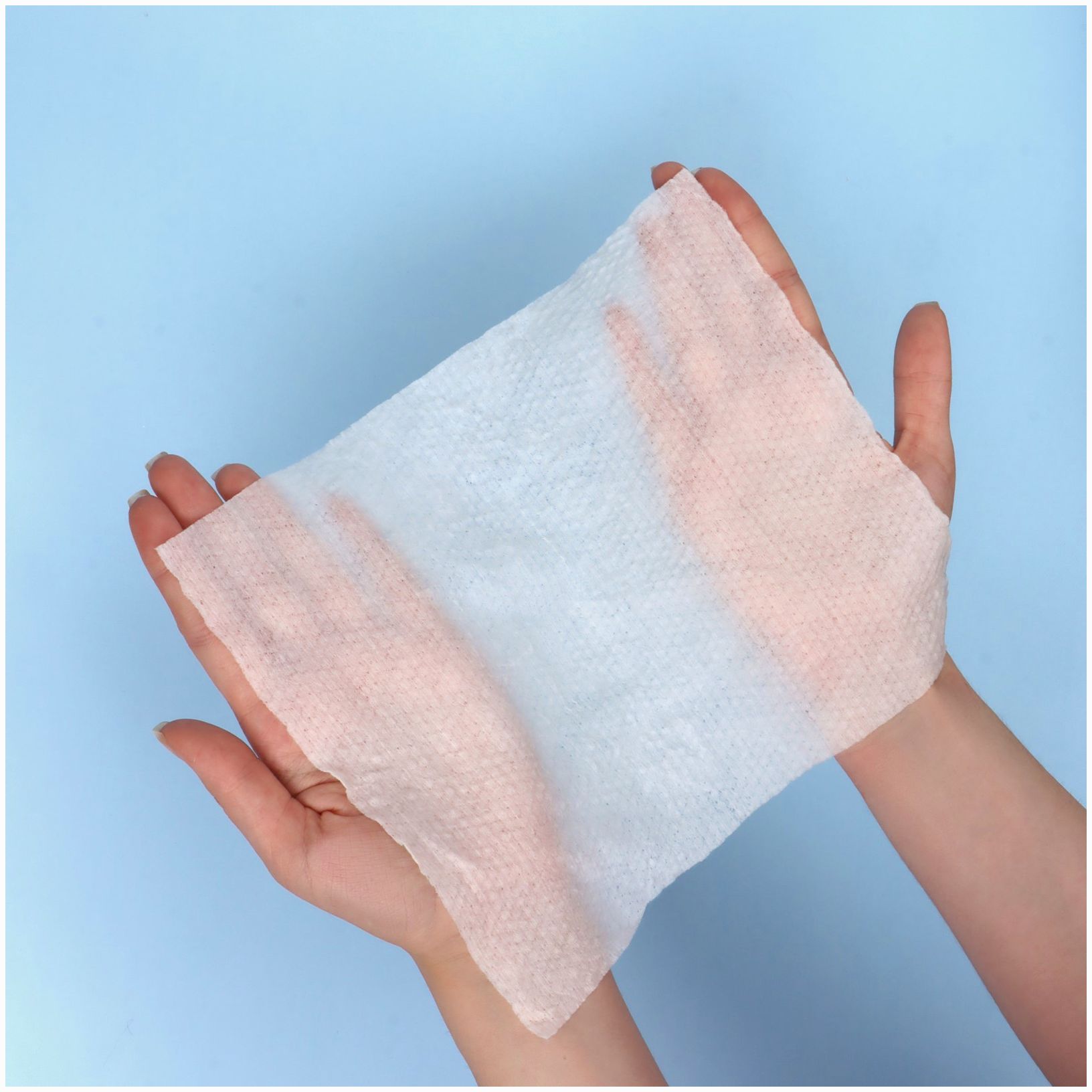 Картинка Дорожный набор, 3 предмета, ватные палочки 5 шт, ватные диски 10 шт, прессованные салфетки (№9103681) от магазина Мир детей Товары для Новорожденных