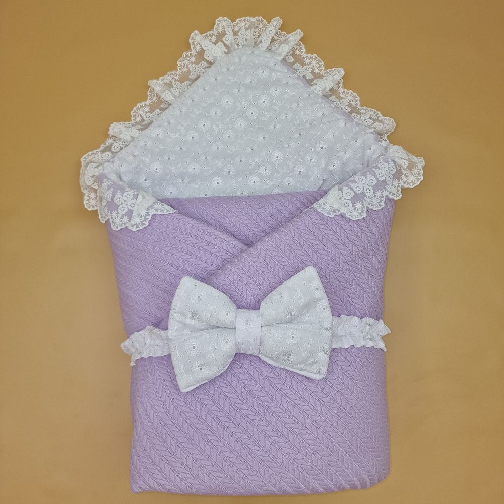 Картинка Конверт комплект на выписку 2 пр: одеяло+бант (вязанка+бязь) (№1895вз-1-2_м) цвета в ассортименте от магазина Мир детей Товары для Новорожденных