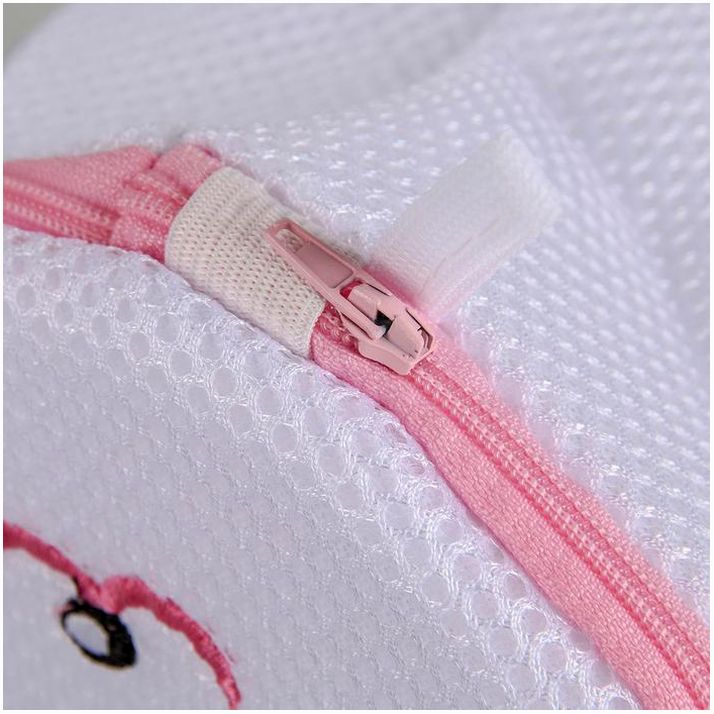 Картинка Мешок для стирки белья «Зайка», 15?15 см, трёхслойный, крупная сетка, цвет белый (№4333613) от магазина Мир детей Товары для Новорожденных