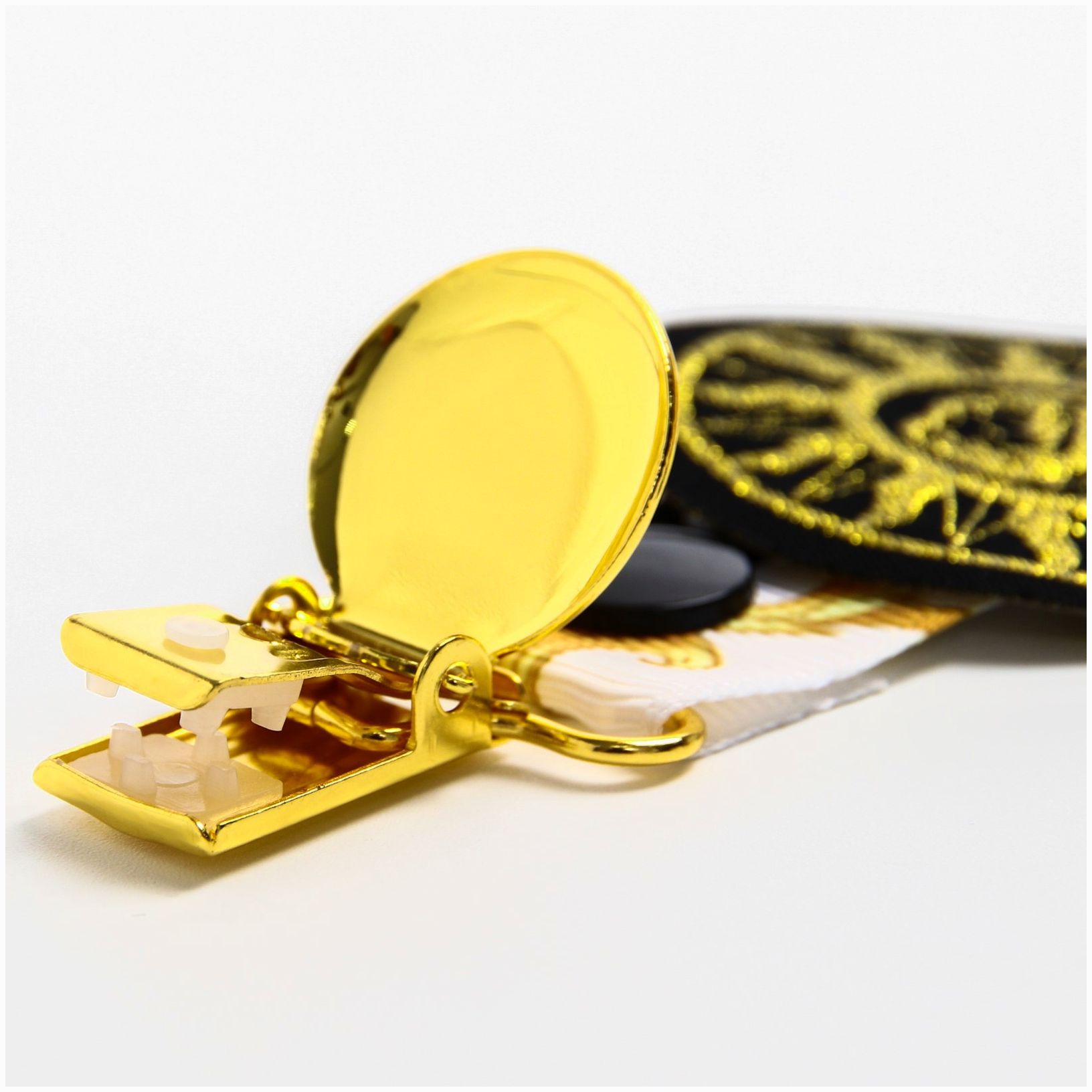 Картинка Держатель для соски - пустышки с лентой Little King (№6031688) от магазина Мир детей Товары для Новорожденных