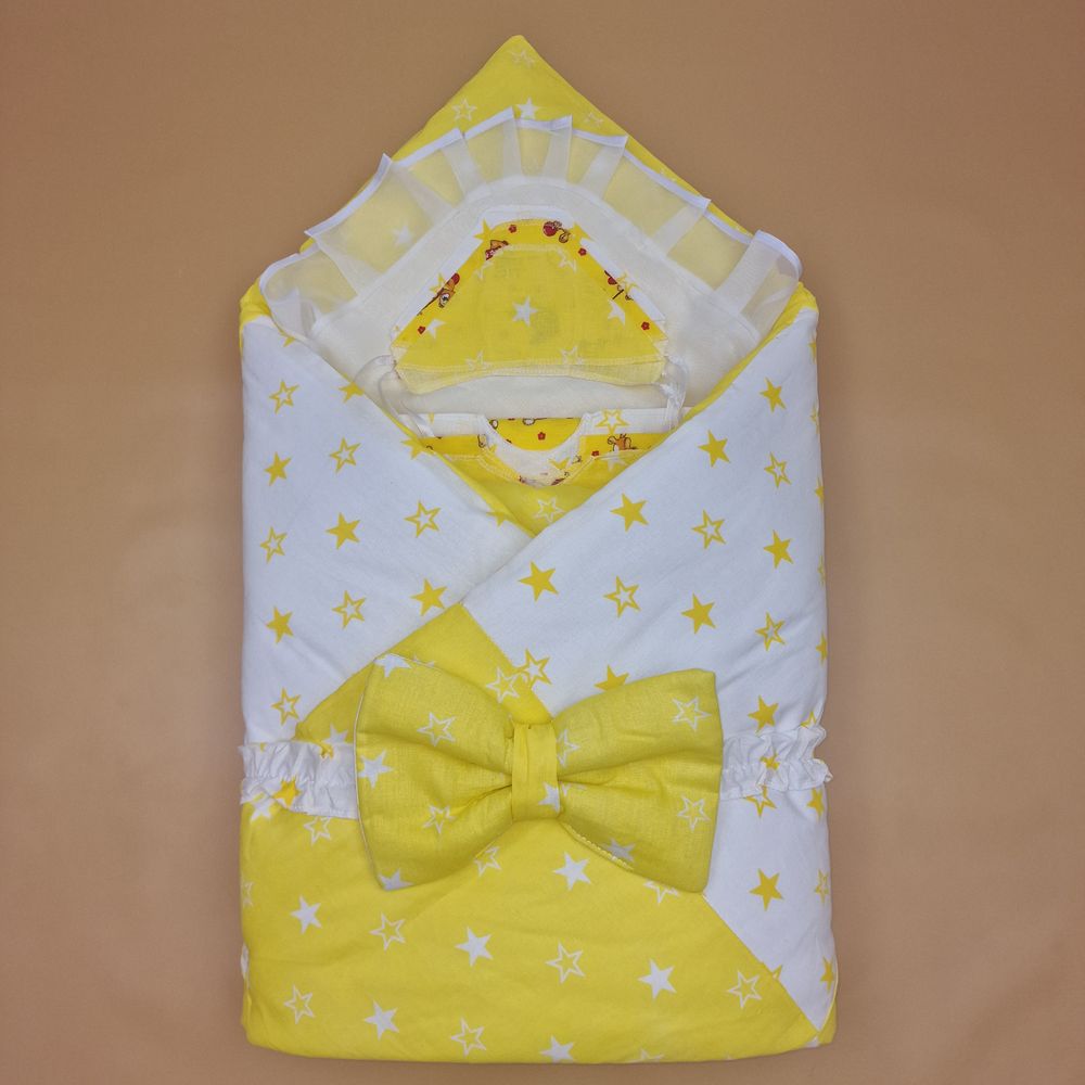 Комплект на выписку 12 пр: одеяло+пододеяльник+уголок+2 пеленки+3 распашонки+3 чепчика+бант артикул анонс 1879б-2-1_о