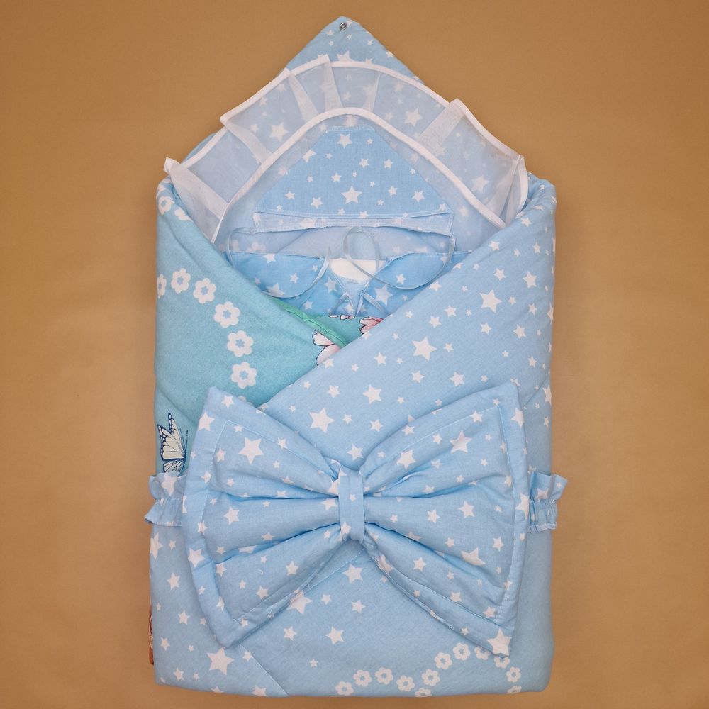 Комплект на выписку 5 пр: одеяло+уголок+пеленка+распашонка+чепчик+бант-подушка артикул анонс 1890б-1-2_к_05