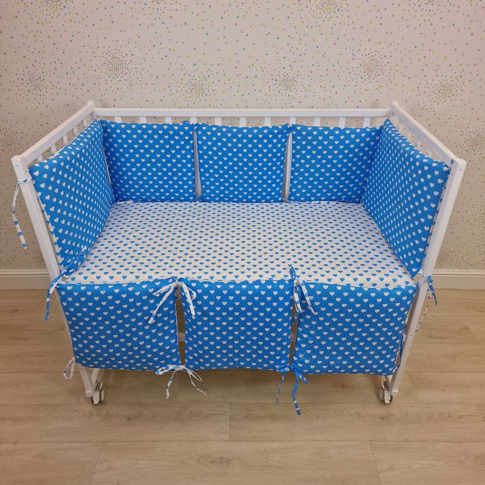 Бортик из 8 (6кв+2пр) подушек по всему периметру кроватки (бязь + синтепон) артикул анонс 949_02