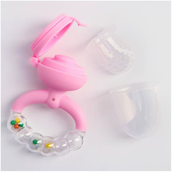 Картинка Ниблер с силикон. сеточкой, ручка-погремушка, вр. поршень, цвет розовый (№4780632) от магазина Мир детей Товары для Новорожденных