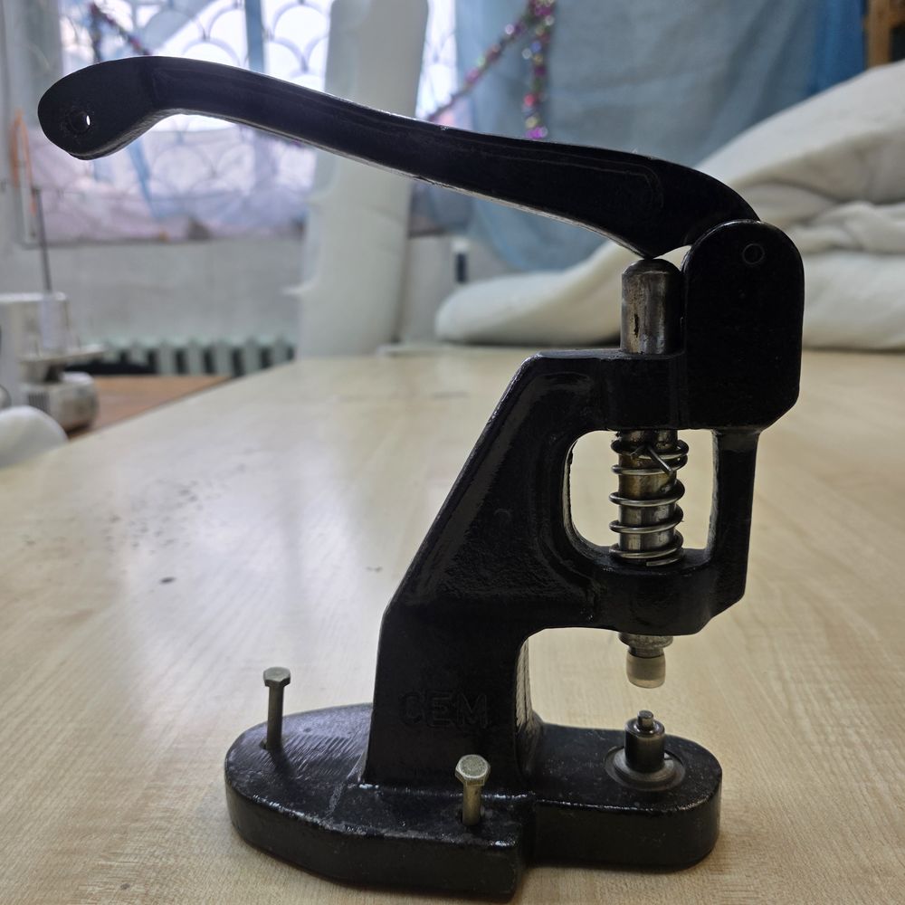 Картинка Пресс для кнопок (№Прес2) от магазина Мир детей Товары для Новорожденных