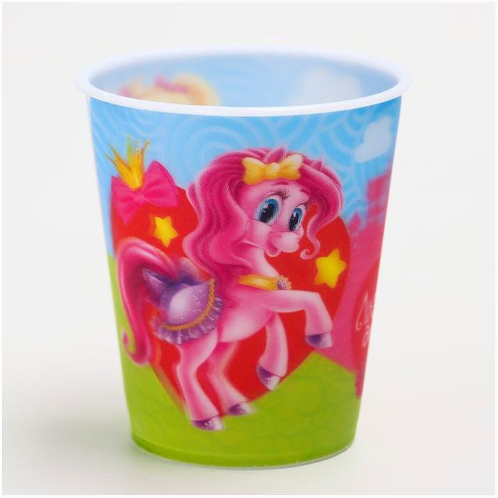 Картинка Поильник с трубочкой «Любимая Доченька», голография, 250 мл, от 9 мес., с наклейками (№1854299) от магазина Мир детей Товары для Новорожденных