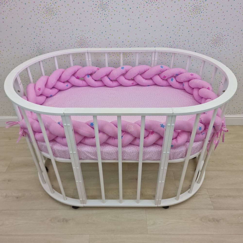 Картинка Бортик - "Коса 3х" по всему периметру кроватки (бязь + синтепух) (№988б) цвета в ассортименте от магазина Мир детей Товары для Новорожденных