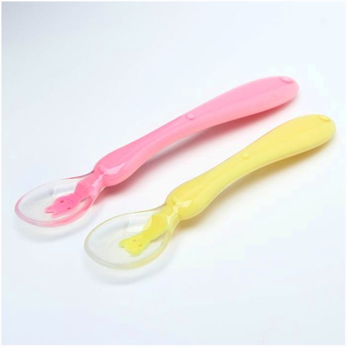 № 2598205 Набор ложек для кормления силиконовых «Милые зверята», от 5 мес., 2 шт., цвет розовый + фиолетовый