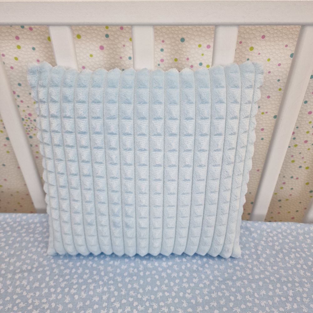 Подушка (плюш/бязь) (синтепон 600 гр/кв.м) артикул анонс 190_30