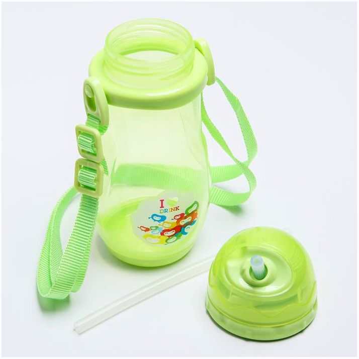 Картинка Поильник с силиконовой трубочкой, на ремешке, 350 мл., цвет МИКС (№4599964) от магазина Мир детей Товары для Новорожденных