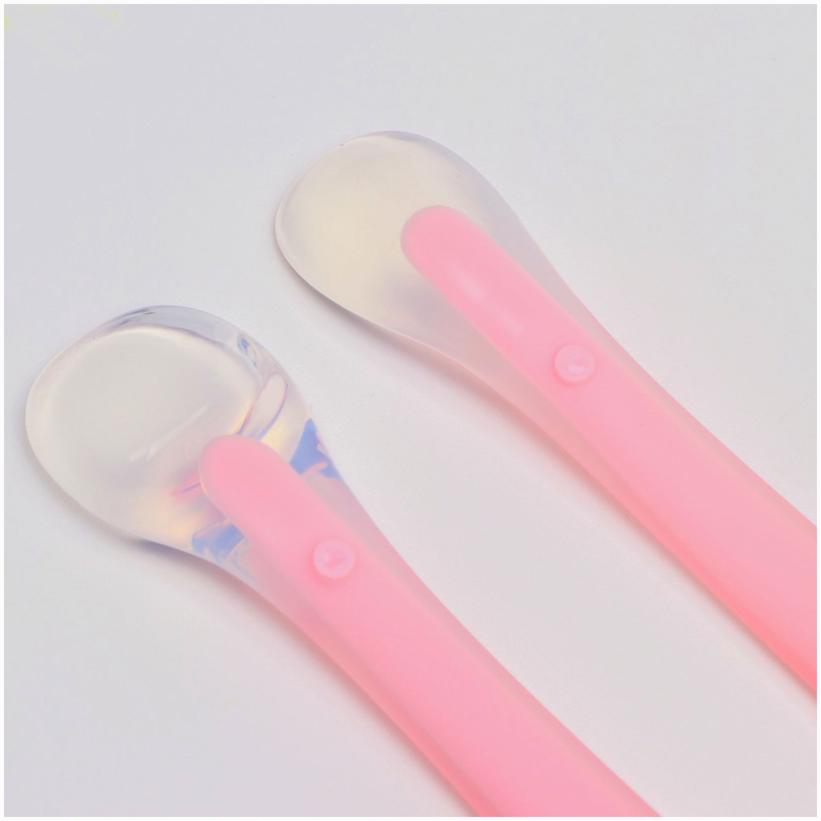 Картинка Набор силиконовых ложек для кормления, 2 шт., цвет розовый (№6939992) от магазина Мир детей Товары для Новорожденных