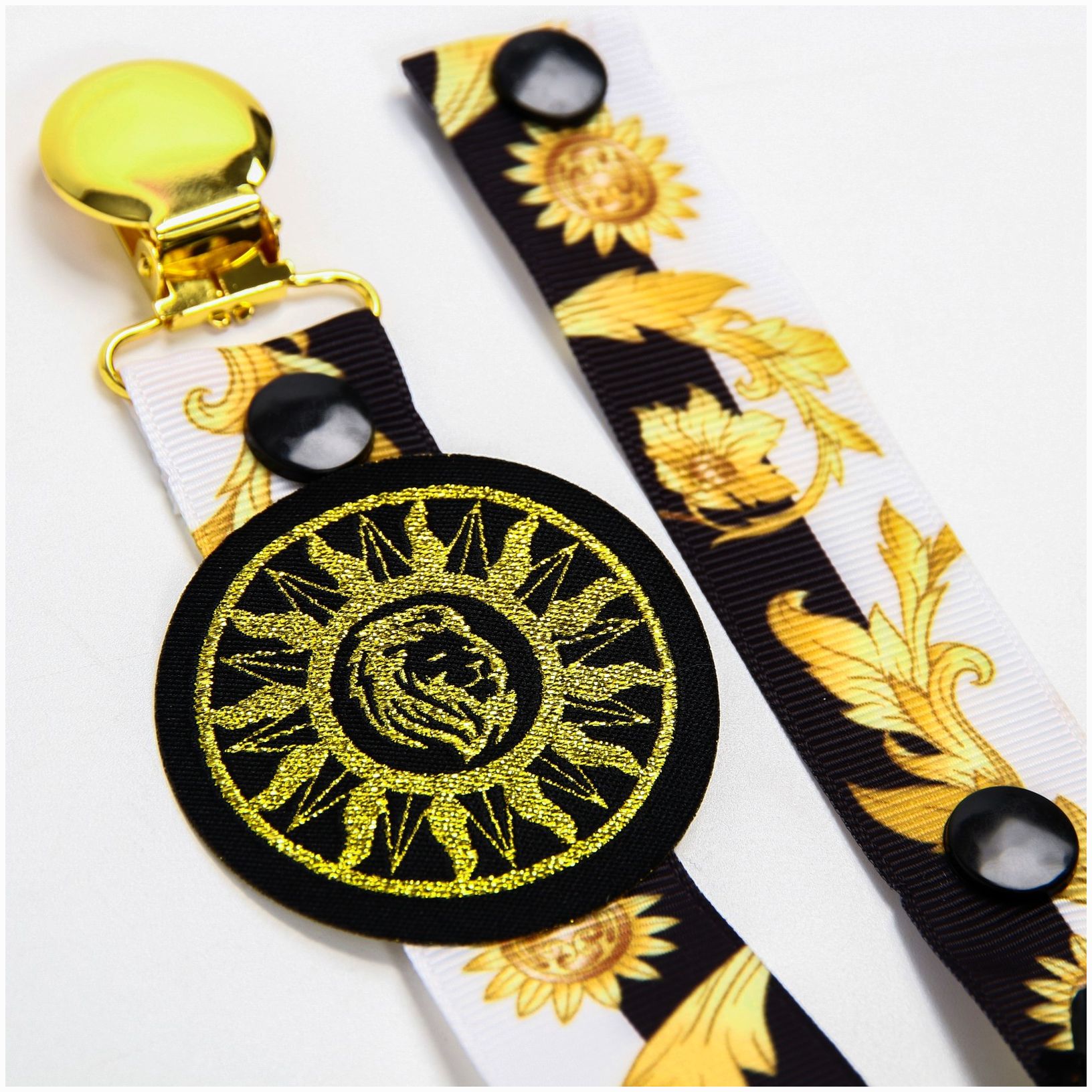 Картинка Держатель для соски - пустышки с лентой Little King (№6031688) от магазина Мир детей Товары для Новорожденных