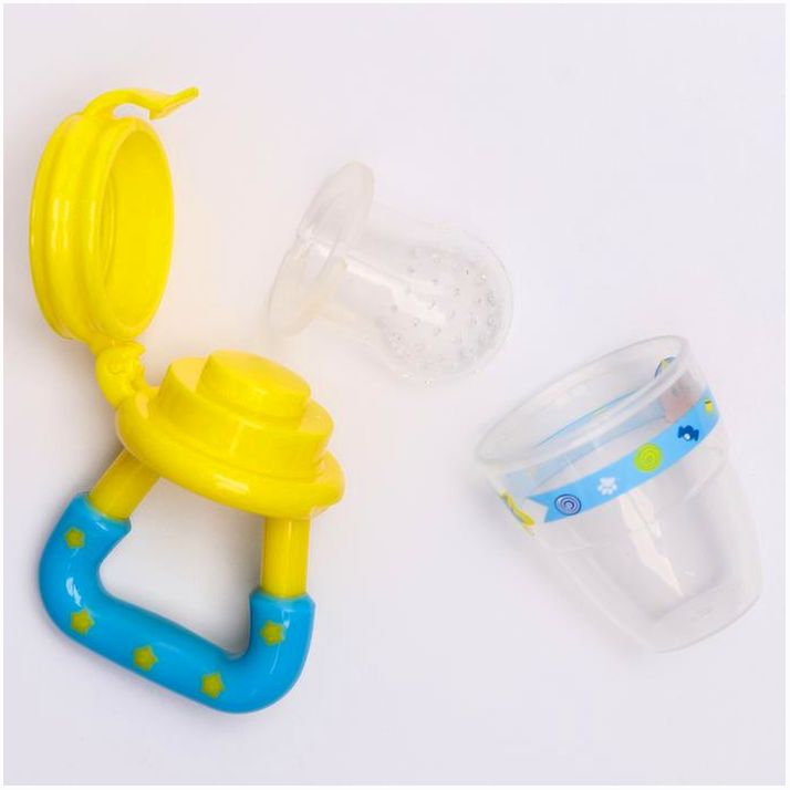 Картинка Набор: ниблер для прикорма + зубная щетка на палец в контейнере + прорезыватель «Мишка принц» (№5078207) от магазина Мир детей Товары для Новорожденных