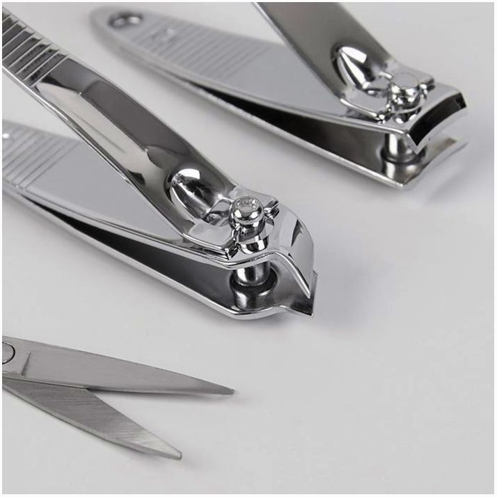 Картинка Набор маникюрный «Кошечки», 6 предметов, в футляре, рисунок и цвет МИКС (№2570416) от магазина Мир детей Товары для Новорожденных